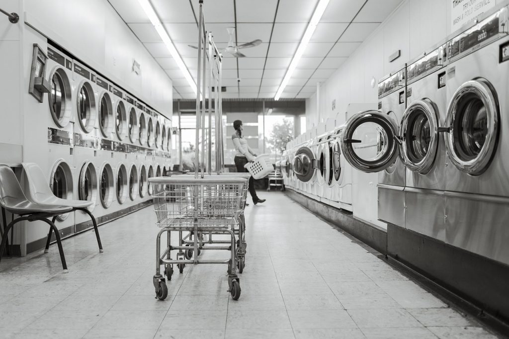 laundry saloon, laundry, person-567951.jpg